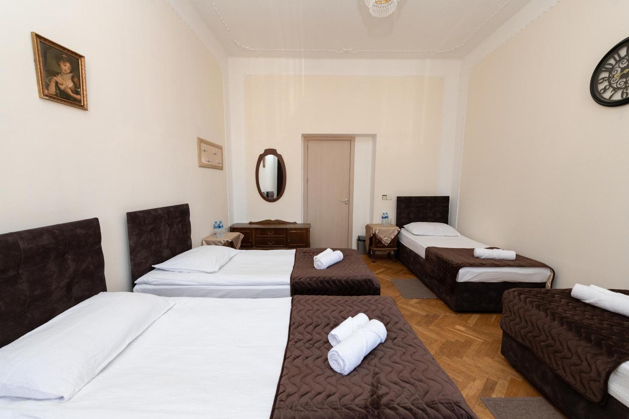 Anna'S Guest House 고리 외부 사진