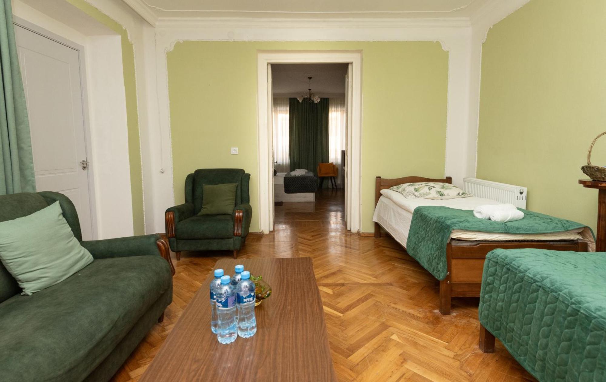 Anna'S Guest House 고리 외부 사진