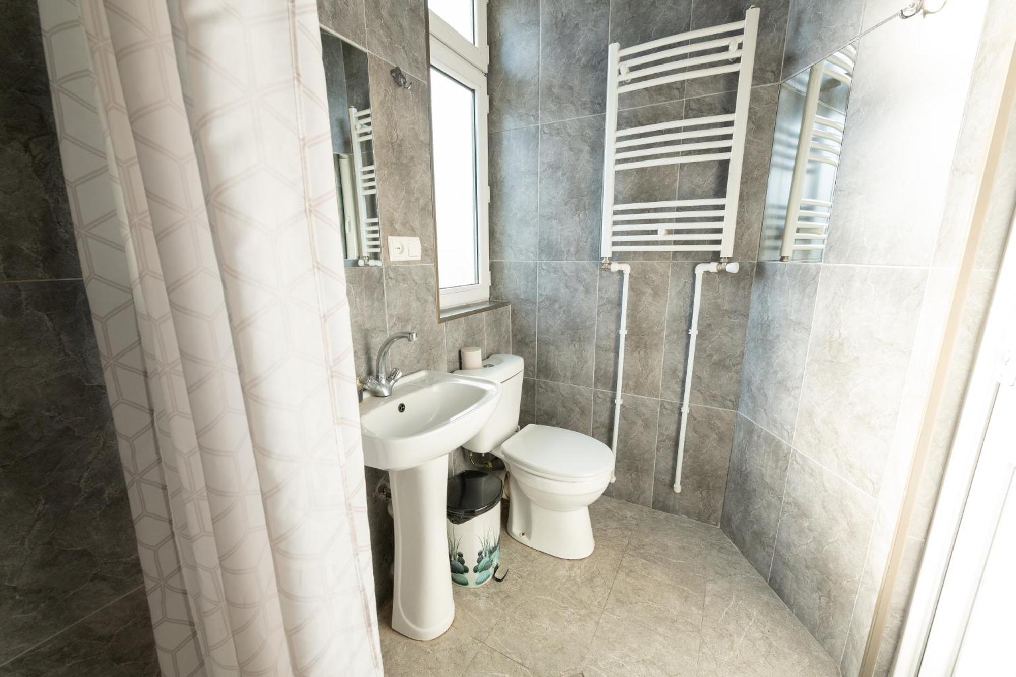 Anna'S Guest House 고리 외부 사진